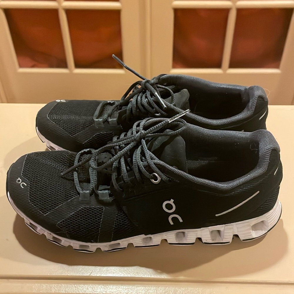 Black On Clouds. Size 6.